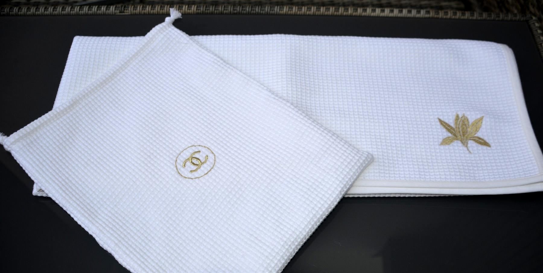 Teli da bagno: Badetuch / serviette de bain Chanel – Nuovo (secondo la descrizione) da Collonges venduto da Auganien 2
