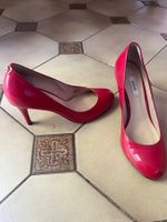 Escarpins GUESS vernis rouges taille 36