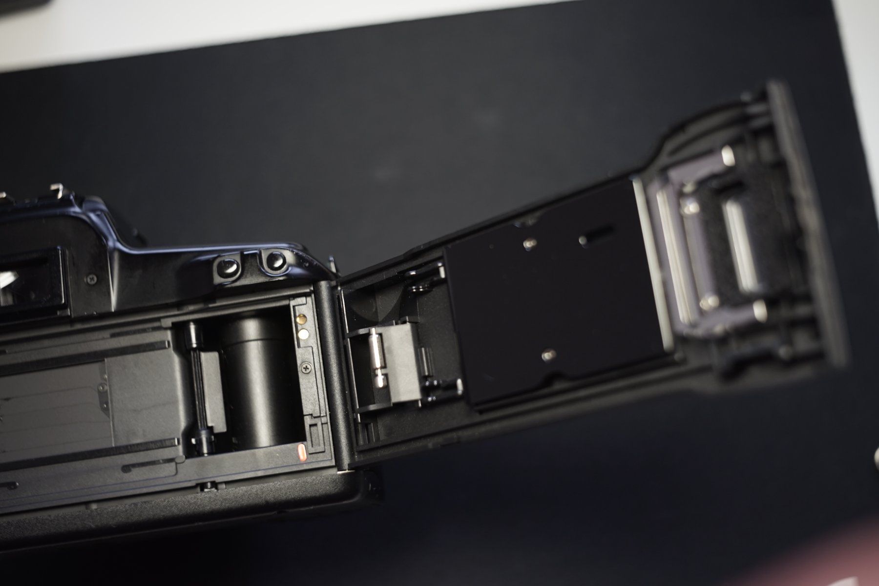 Canon Fotocamera: Canon EOS 1000F – Usato da Steinhausen venduto da joe_9htr 6