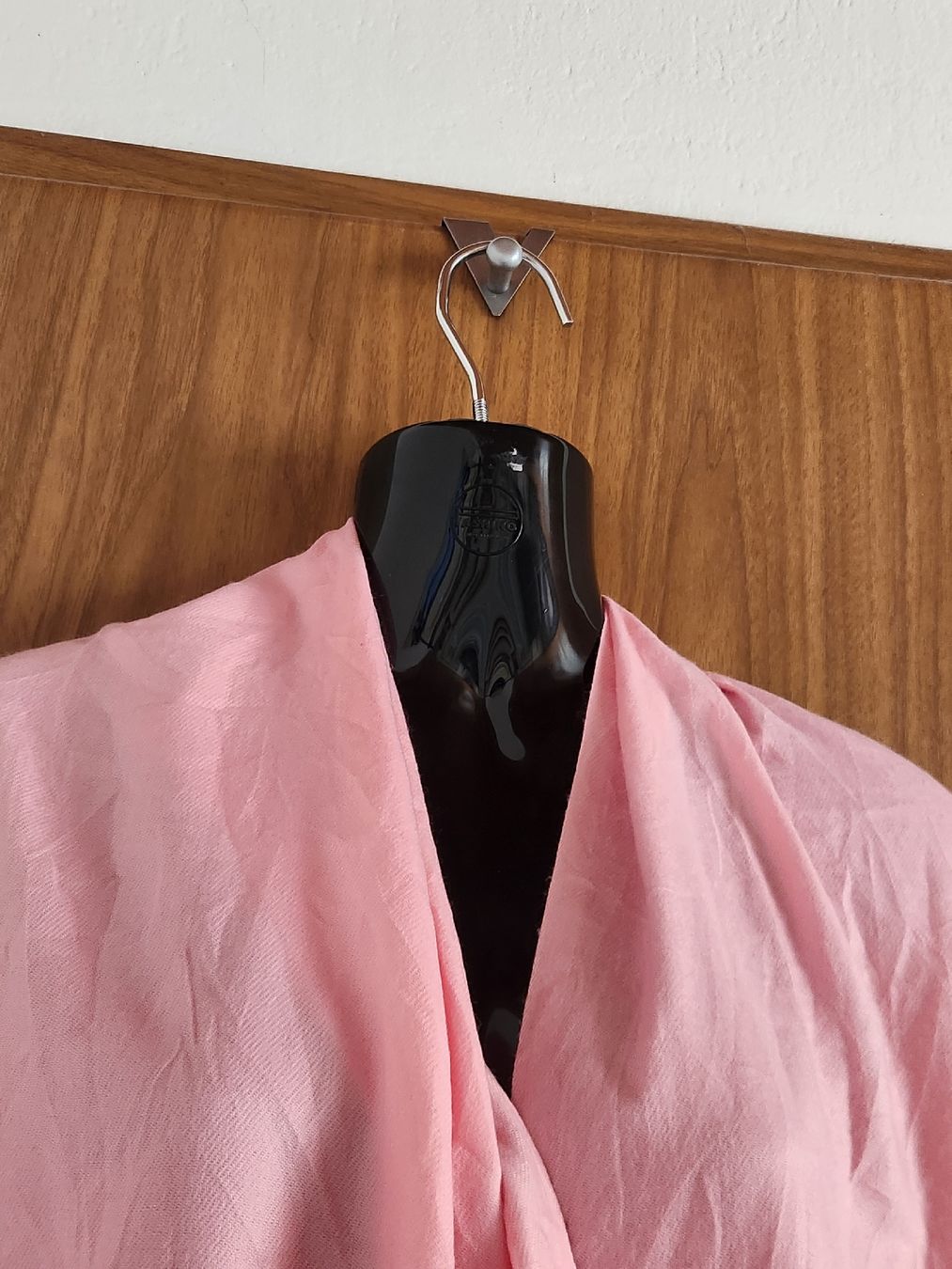 Foulard & Sciarpe: Écharpe cachemire rose avec franges  – Usato da Niedergösgen venduto da Eva2410 2