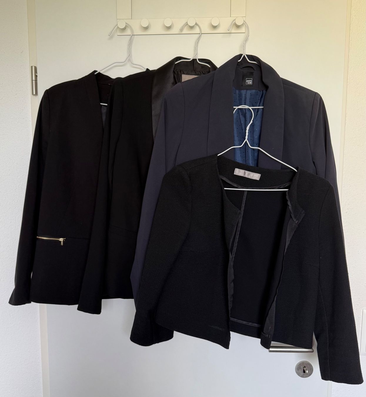 Lots de vêtements: Grosses Kleiderpaket Businessblusen und Blusen M – D'occasion à Frauenfeld par Lunarlilac 1