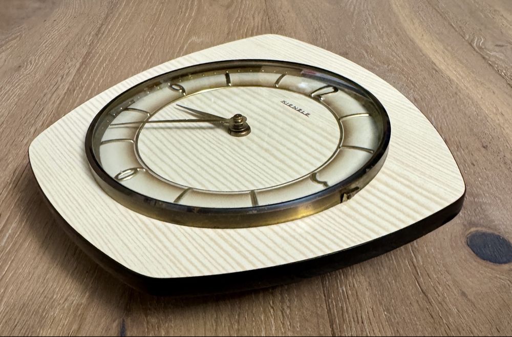 Alte KIENZLE Küchenuhr Wanduhr 50er 60er Jahre Klappanker
