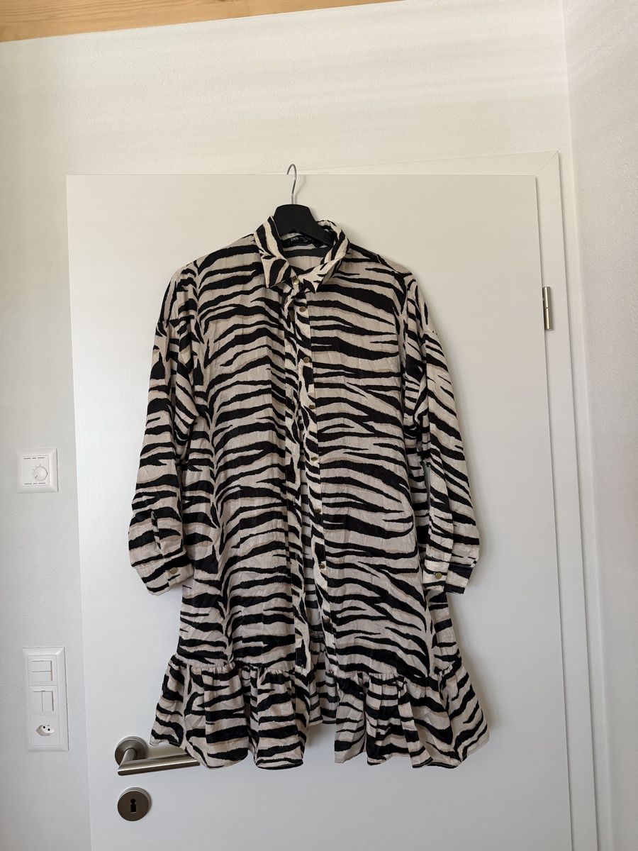 Zara Robes: Zara Kleid m  – Neuf (Voir description) à Thierachern par User_amsa