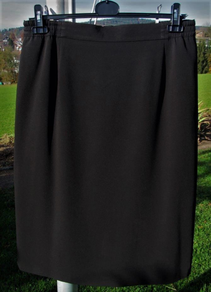 Costumi: Jacke und Jupe, Gr. 48, schwarz – Usato da Russikon venduto da Pebblybeach 3
