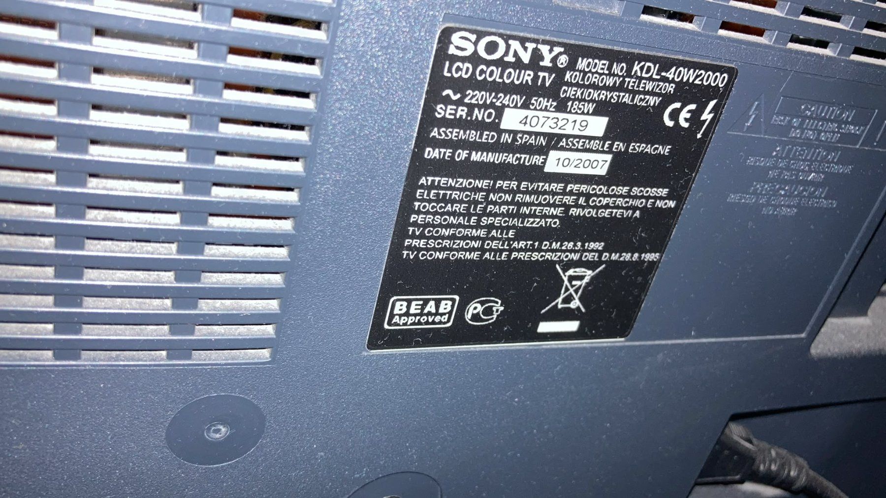 Sony Televisori: Sony Bravia TV KDL-40W2000 – Usato da Zürich venduto da bre_ggh2 2