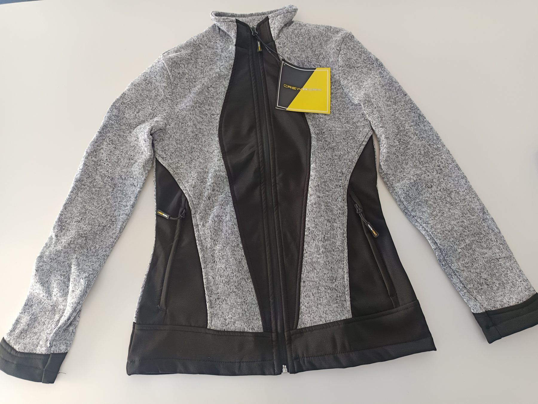 Jacken: Neue Crewwork Damen Strickjacke Gr. S – Neu und originalverpackt aus Rüthi (Rheintal) von Balty