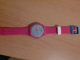 Swatch Uhr Pink mit Zackenmuster Zifferblatt Zustand gut