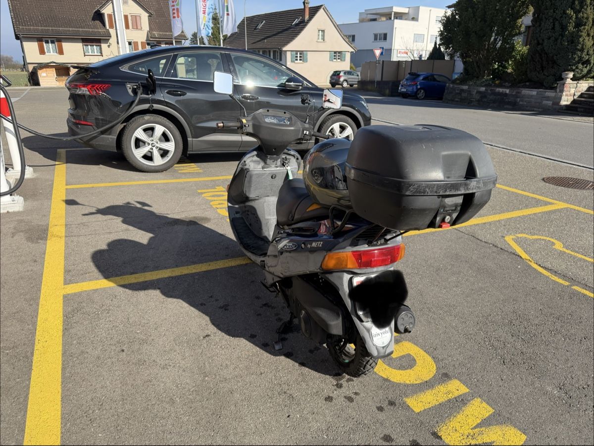 Suzuki Scooter: Suzuki Roller AN 125 – Usato da Romanshorn venduto da Kero0 5