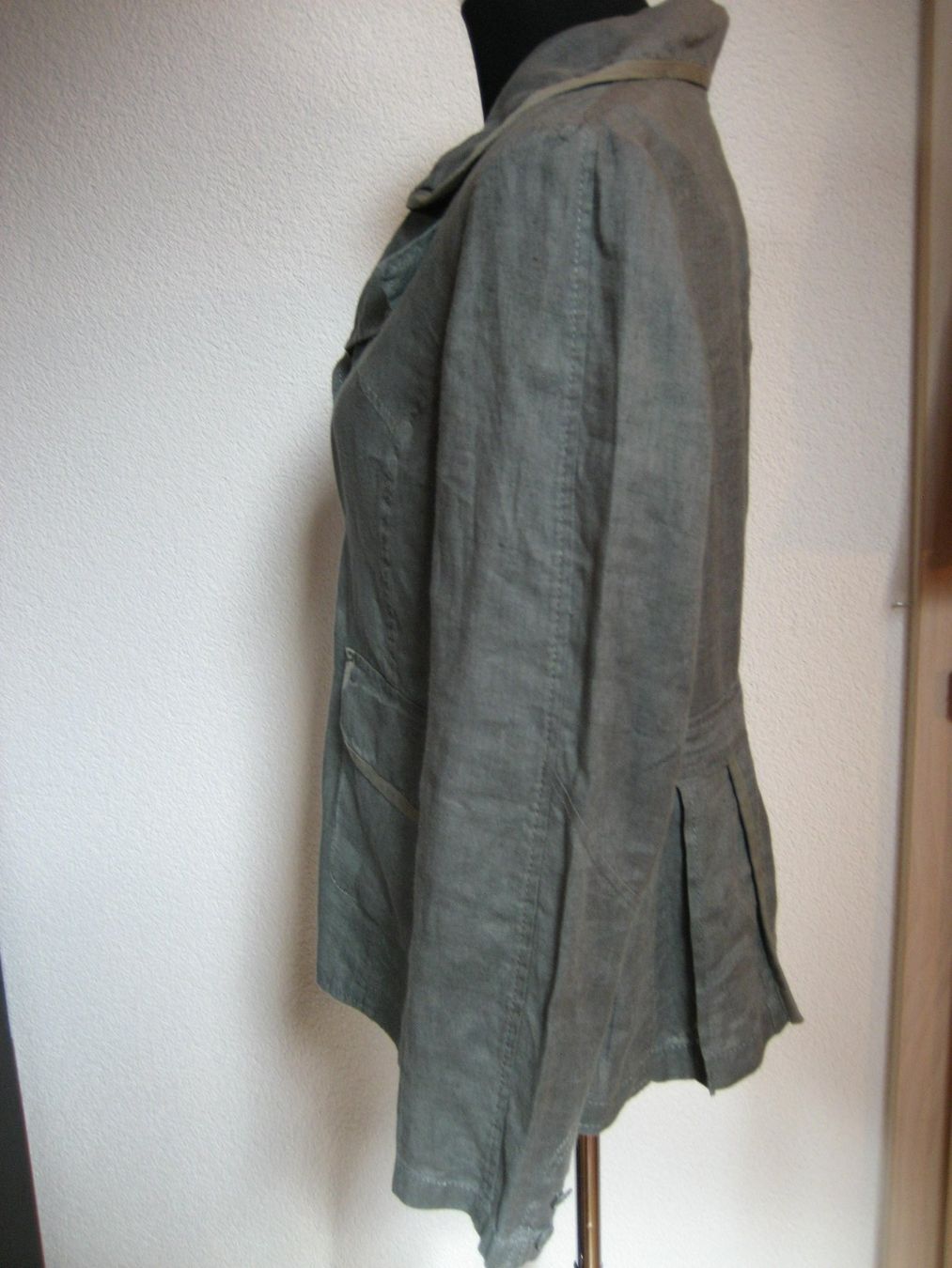 Giacche: Veste lin Déesse taille L – Nuovo (secondo la descrizione) da Delémont venduto da marryb 6