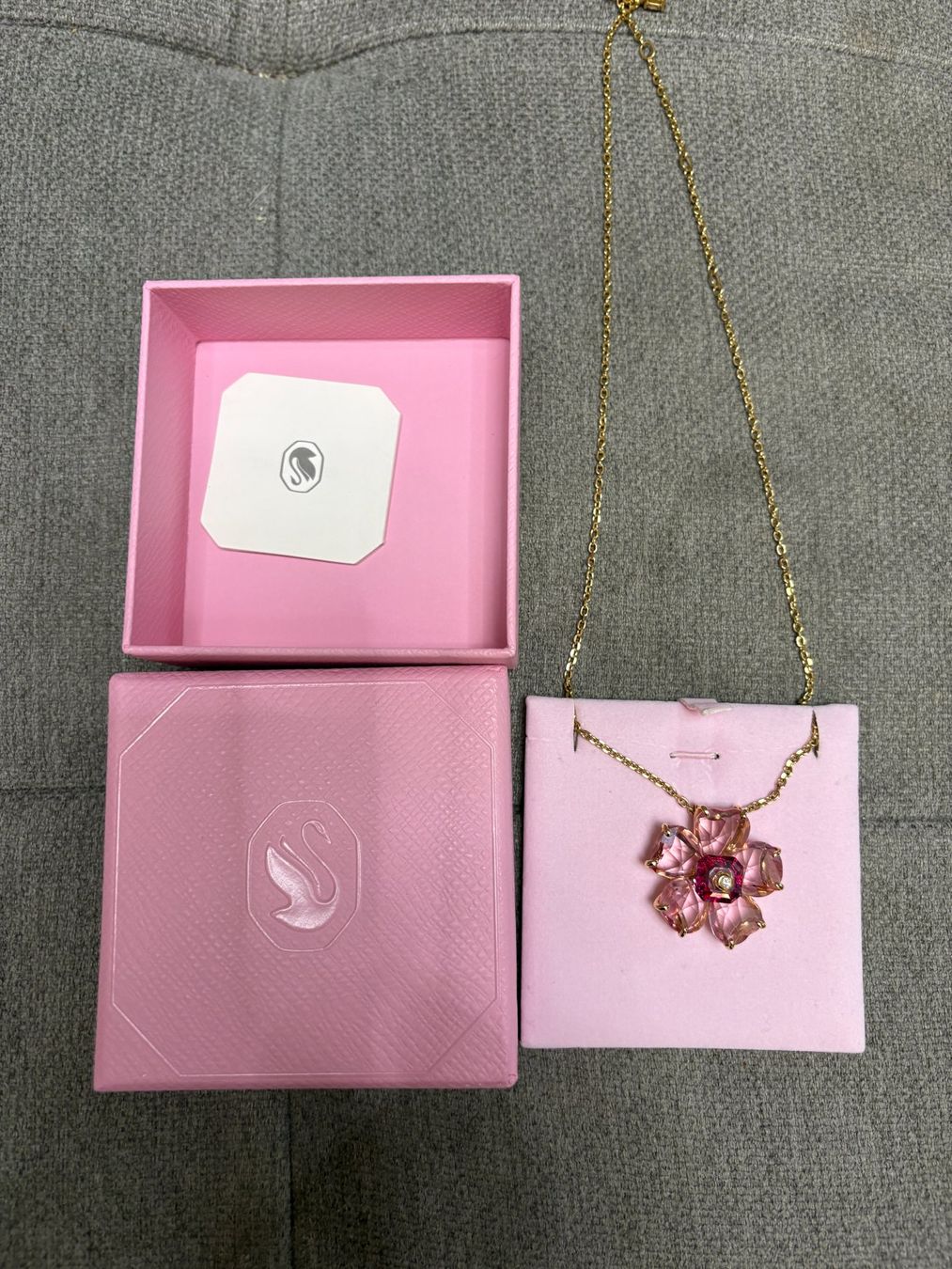 Swarovski Catenine: Collier Swarovski – Nuovo (secondo la descrizione) da Plan les Ouates venduto da didi911 1