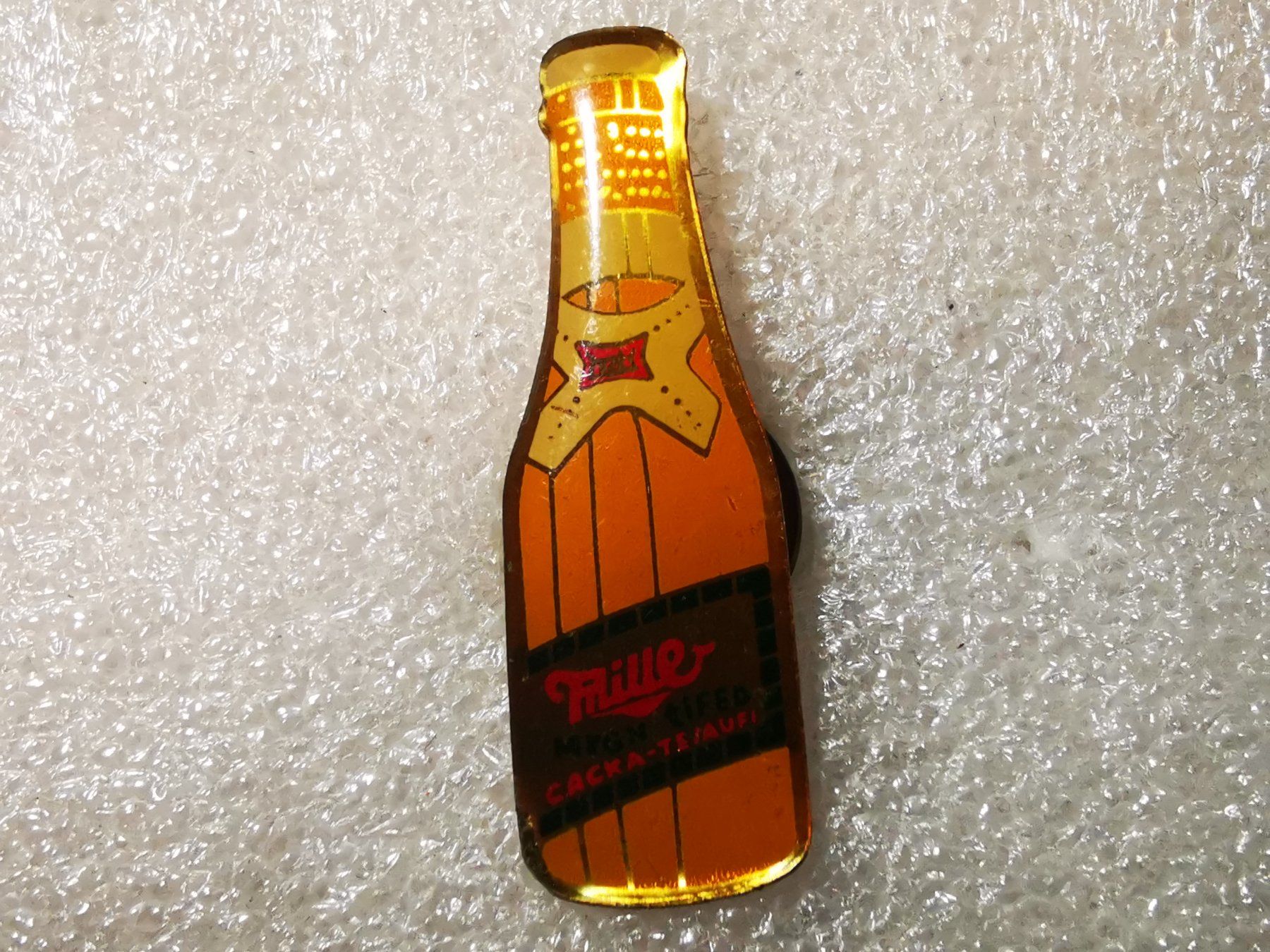 Plaquettes & Badges: Ansteckpin 11: Miller – D'occasion à Oppligen par Pin-Fall-Shop