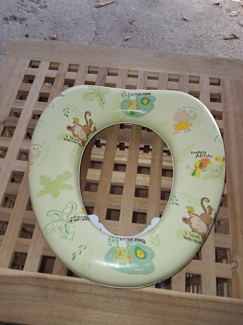 WC: siège de toilette pour enfant – Gebraucht aus Le locle von juliensaran