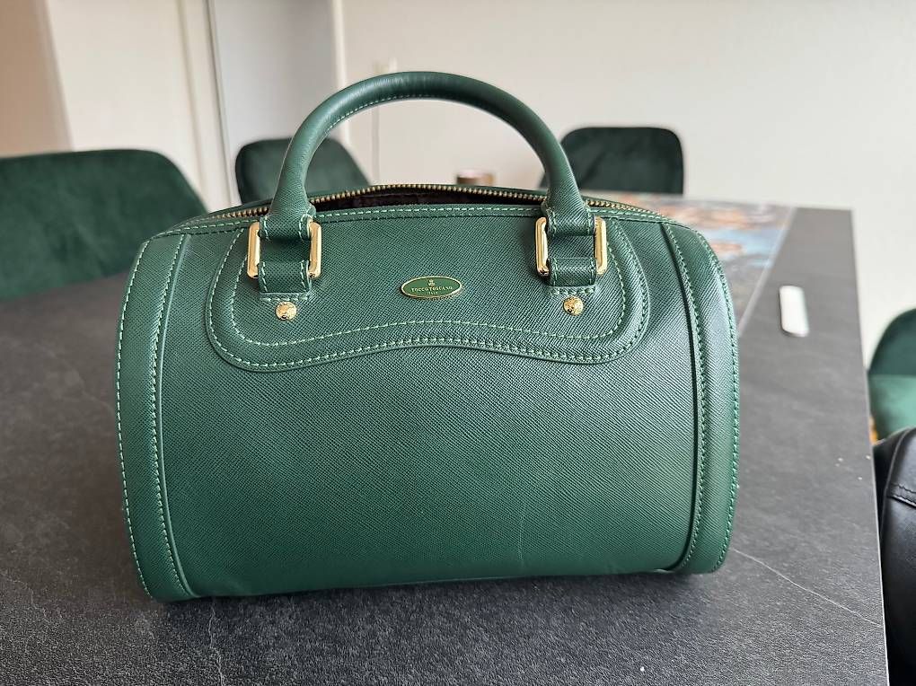 Borse da donna: Tocco Toscano Tasche grün – Usato da Pfäffikon SZ venduto da Melanie335