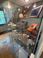 Vitrine en verre 2 portes en parfait etat