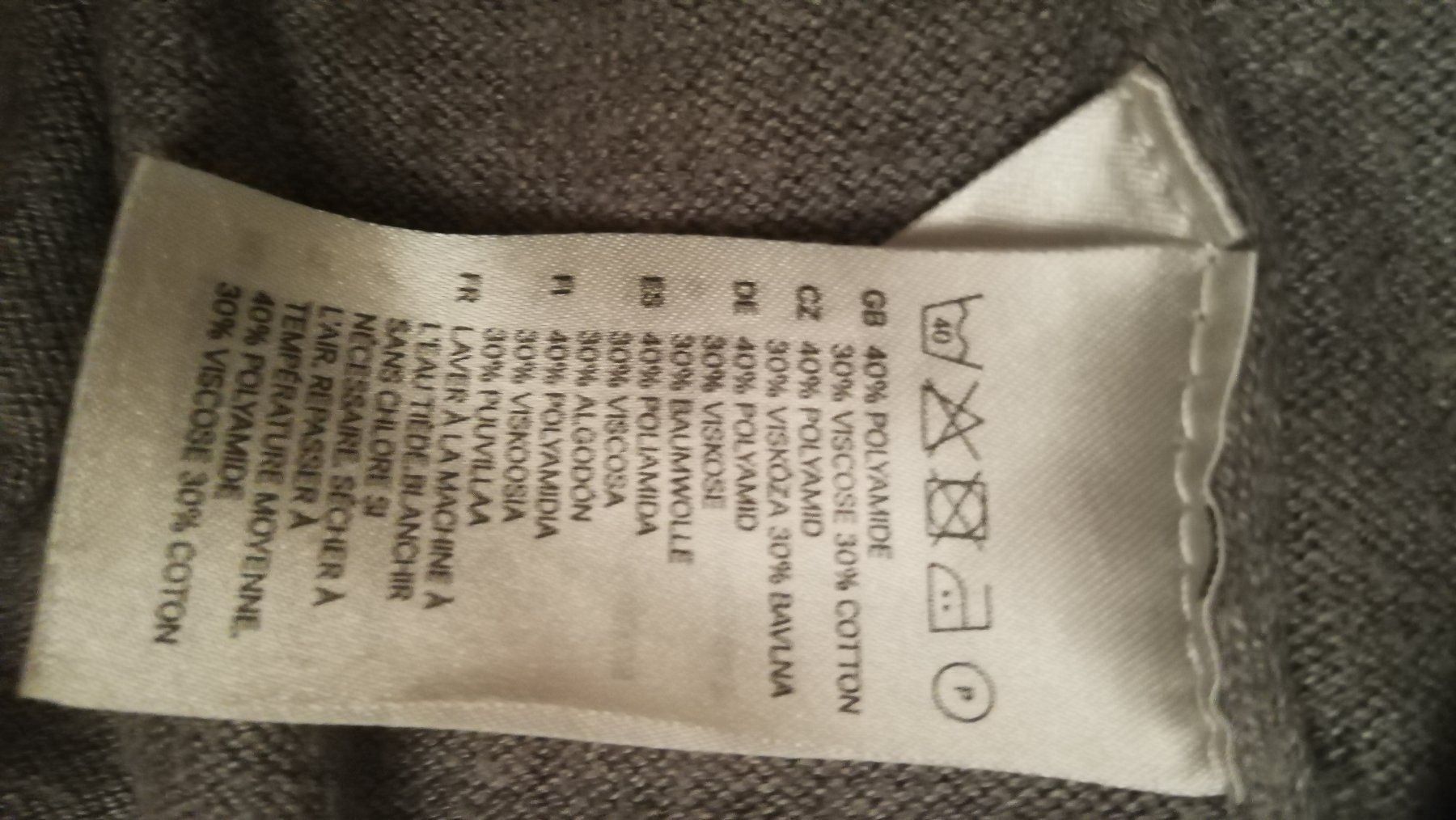 H&M Maglioni & Felpe: Strickjacke Mädchen mit Blumenmotive – Usato da Zürich venduto da laude 2
