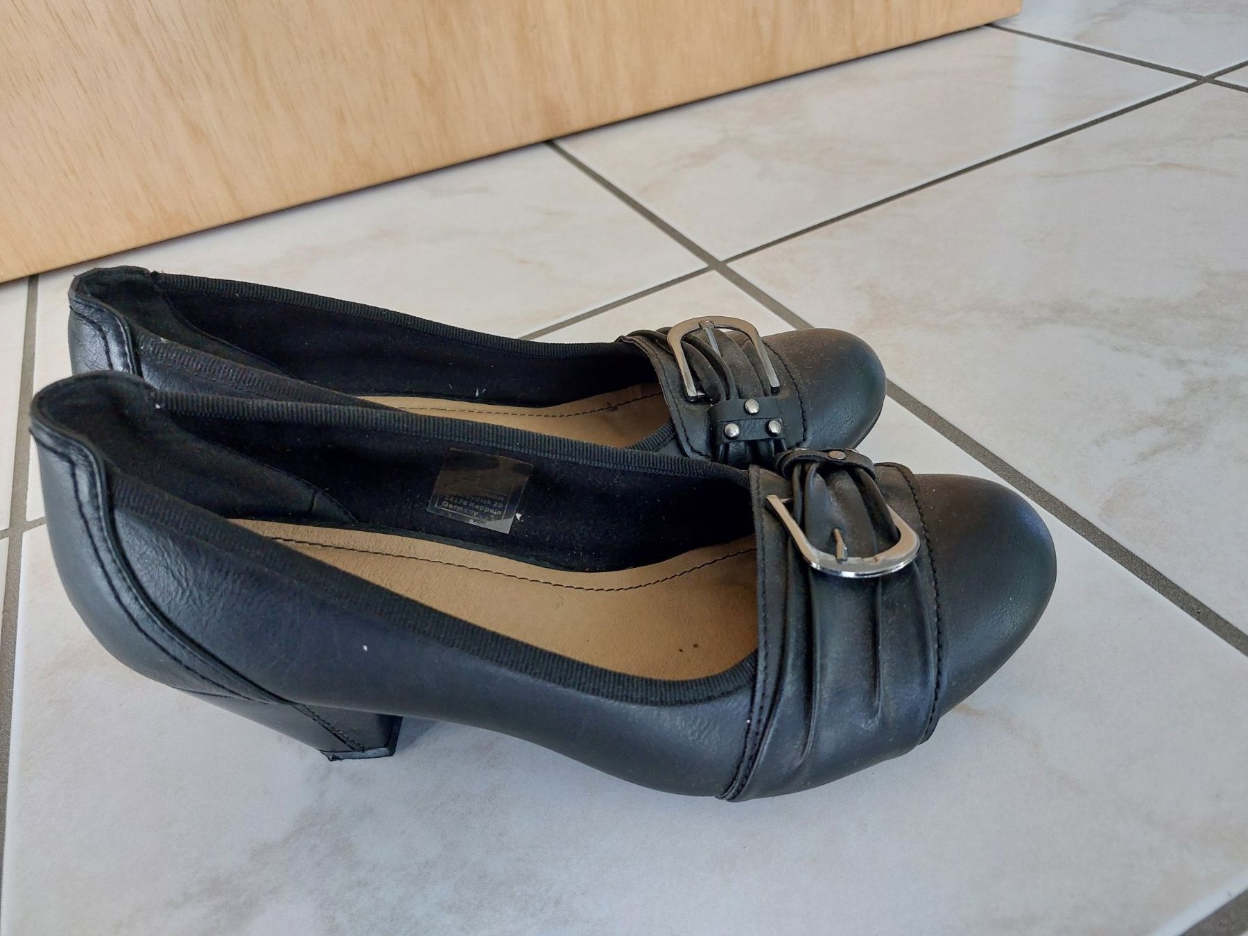 Scarpe da donna: Schuhe Gr. 40 – Usato da Schmitten venduto da Renistern68 1
