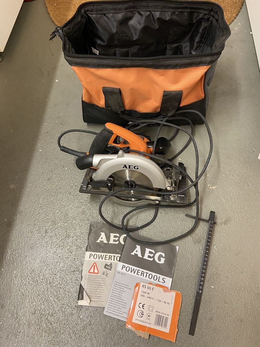 Alle Werkzeuge: KREISSÄGE AEG POWERTOOLS KS 55c mit Tasche – Gebraucht aus Pratteln von Arthband