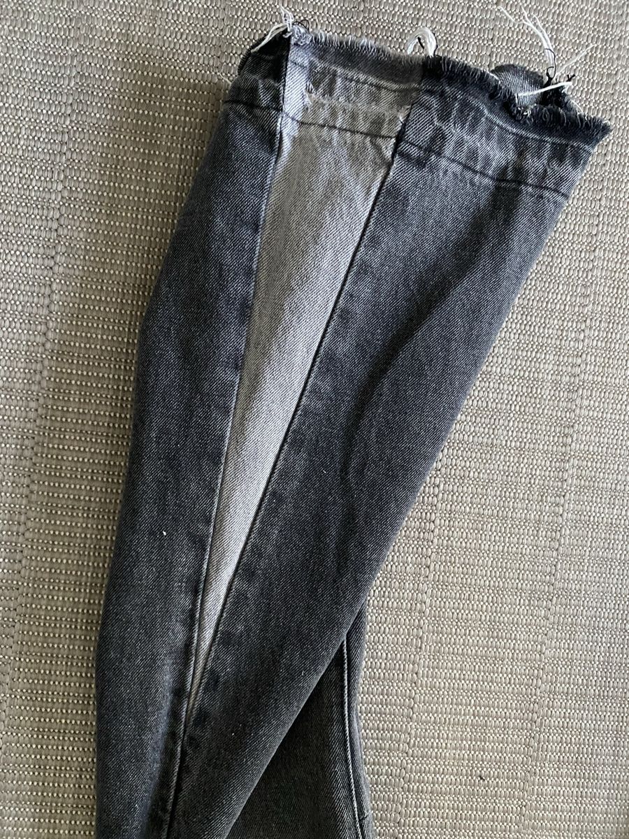 Jeans: Hose Flaired Grau – Usato da Basel venduto da Lorik.Serifi1 2