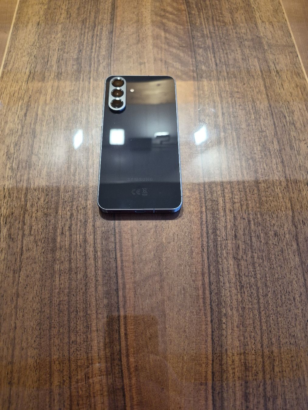 Samsung Telefoni cellulari / Smartphones: Samsung Galaxy A56  – Nuovo (secondo la descrizione) da Teufenthal AG venduto da ChT. 1