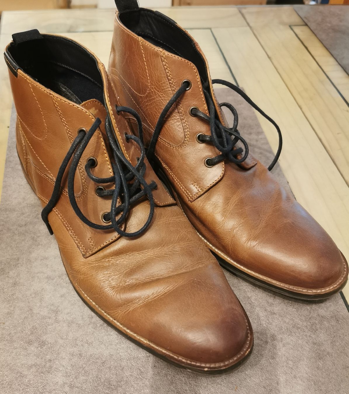 Herrenschuhe: Bottine taille 44 – Gebraucht aus Magnedens von Ga3l