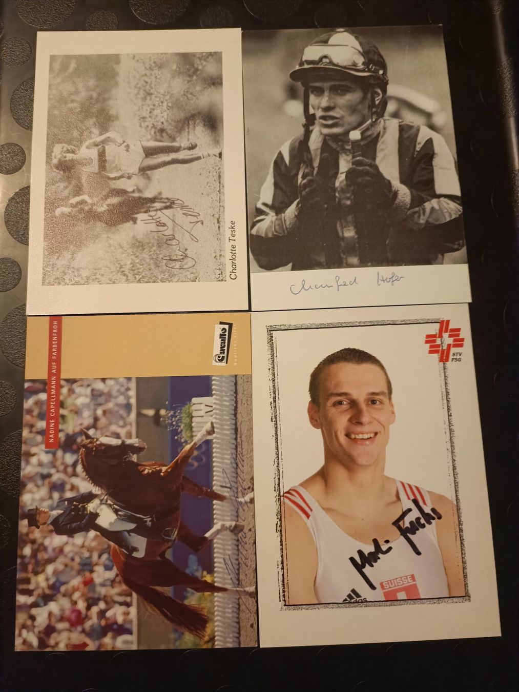 Autogramme: 4 signierte Sport Mixed Autogrammkarten – Gebraucht aus Menziken von Artographs