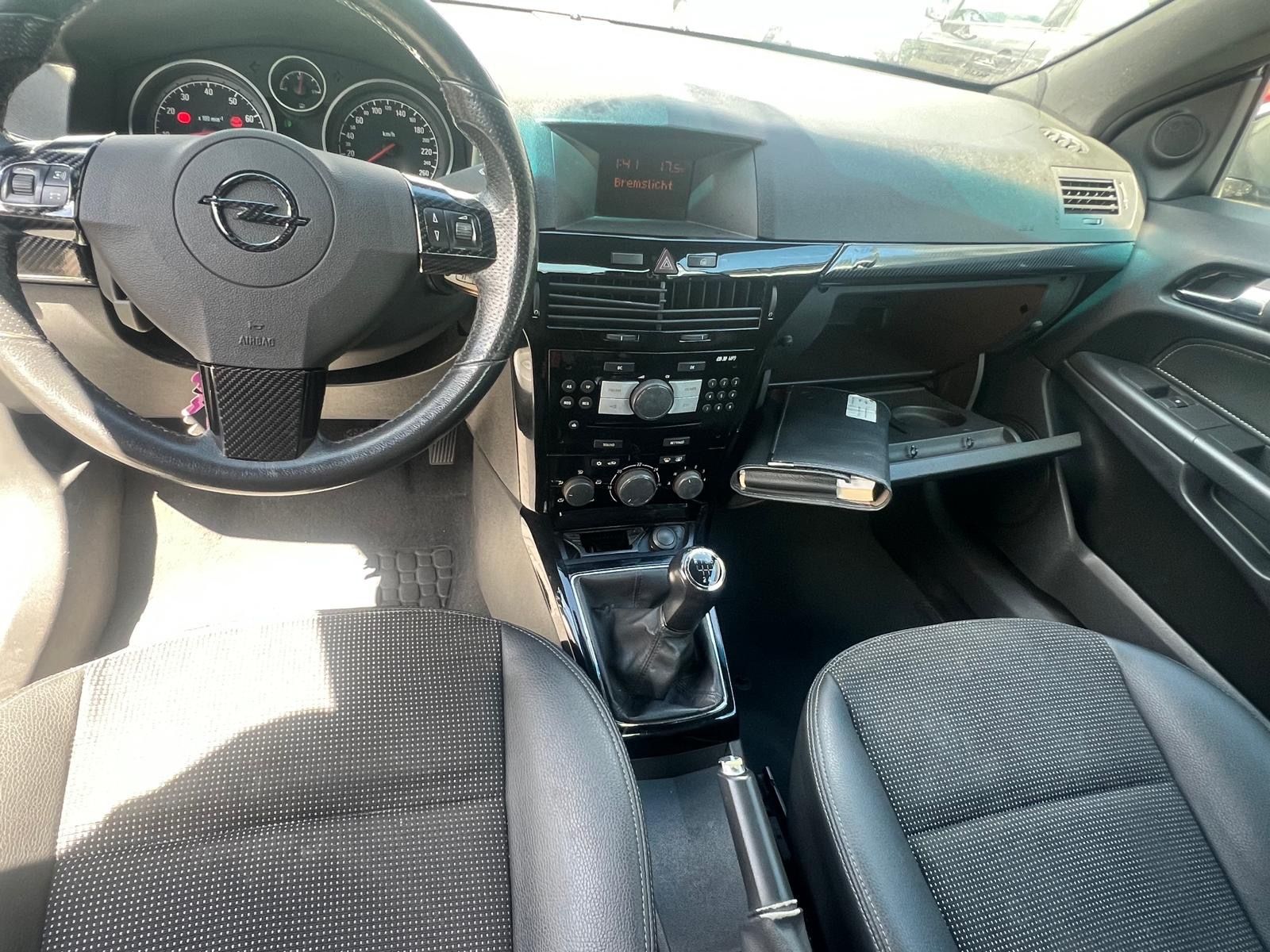 Opel Automobili: OPEL Astra H 18 TT – Usato da Solothurn venduto da Eszauto 8