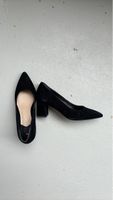 Elegante, schwarze Wildleder Pumps von Lazzarini, Gr. 38