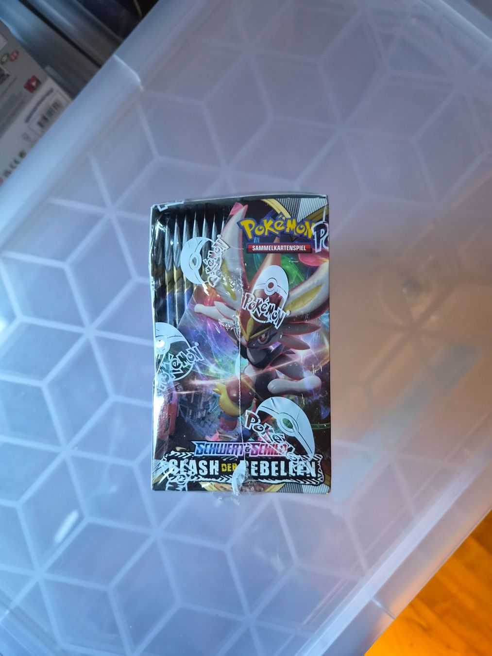 Pokémon Carte collezionabili: Pokémon Display Clash der Rebellen DE sealed – Nuovo (secondo la descrizione) da Sisseln AG venduto da schenk-figuren 1