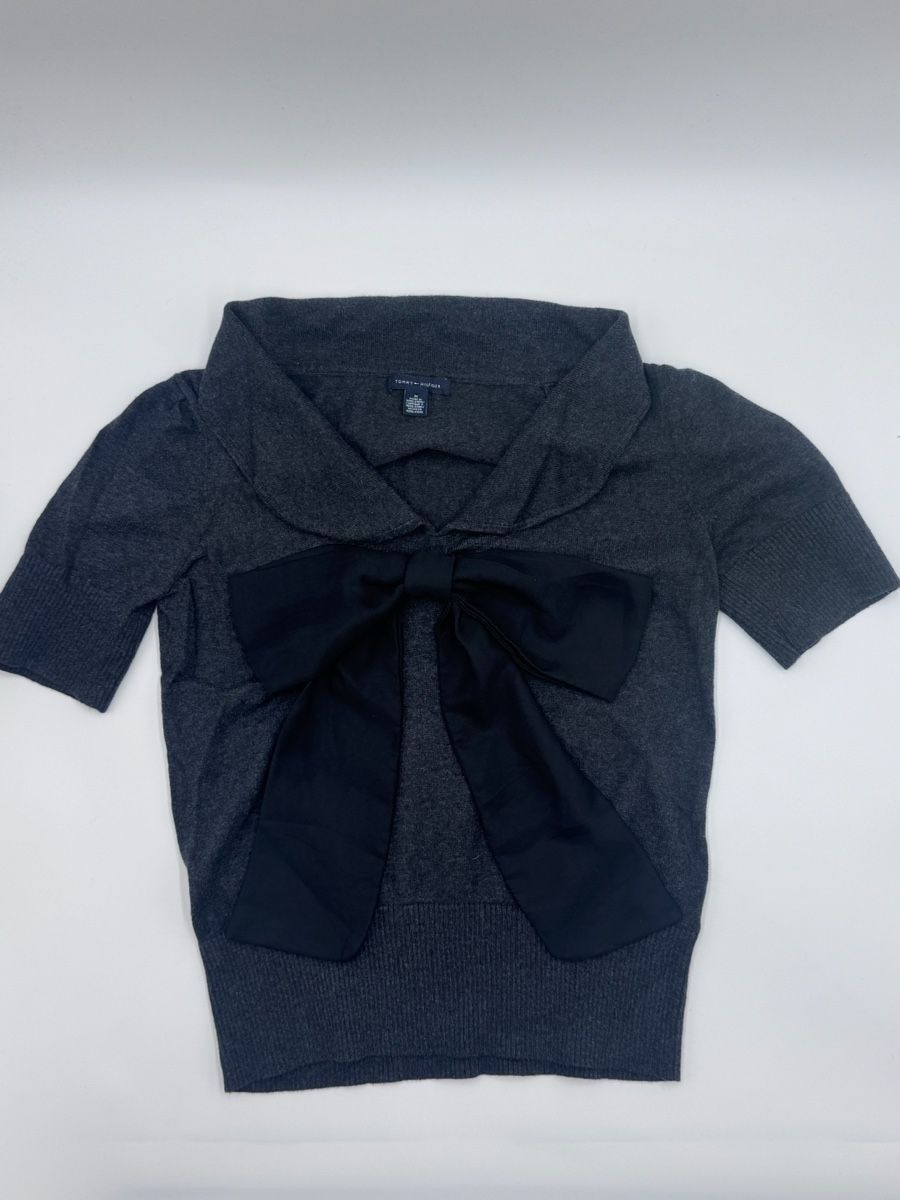 Tommy Hilfiger Maglioni & Felpe: Tommy Hilfiger Pullover mit Schleife, Grösse M – Nuovo (secondo la descrizione) da Arnegg venduto da PascalHelfenberger