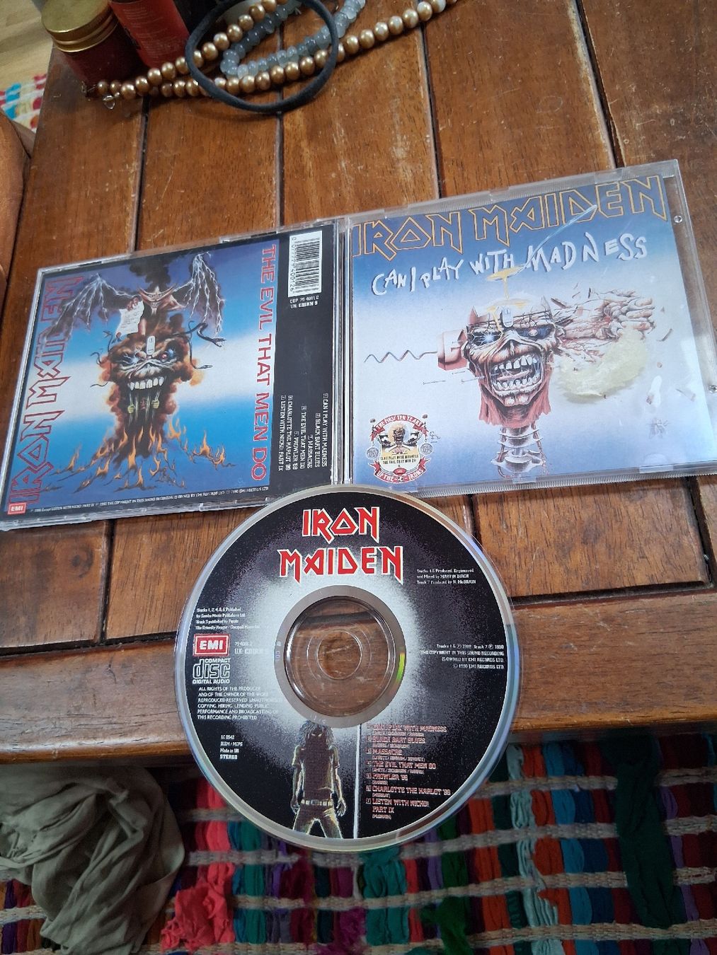 CD: Iron maiden- can i play ... – Usato da St-Cergue venduto da VeganWarrior
