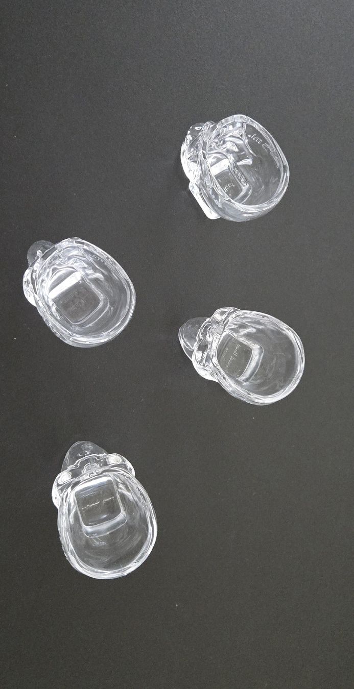 Bicchieri: 4er Set Totenkopf Schnapsgläser - Shots – Usato da Lachen SZ venduto da LinDiscount 7