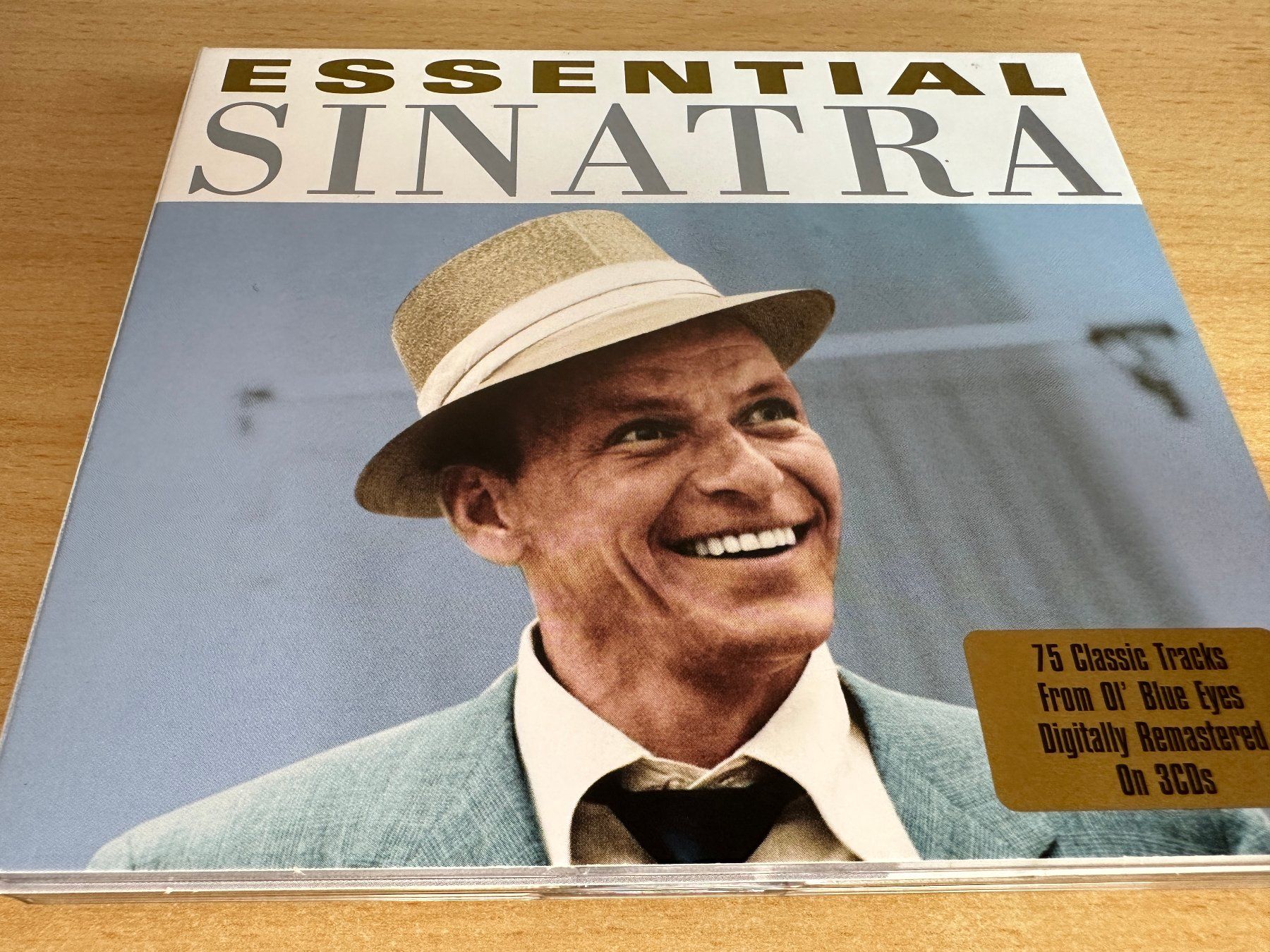 CD: Frank Sinatra – Essential Sinatra - 3 CD – Usato da Rikon im Tösstal venduto da Alpenmutz