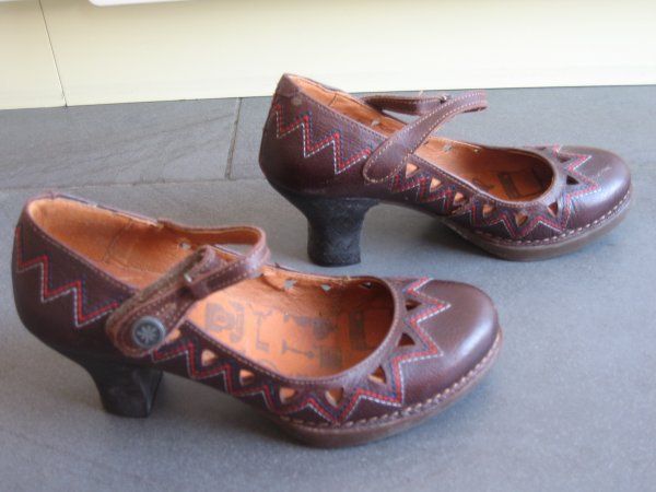 Art Scarpe da donna: Art belles pump en taille 36CH! – Usato da Champlan venduto da baghera12