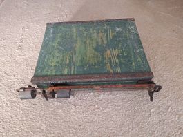Antike mechanische Waage Gross