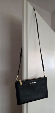 Original Michael Kors Tasche, schwarz, gold