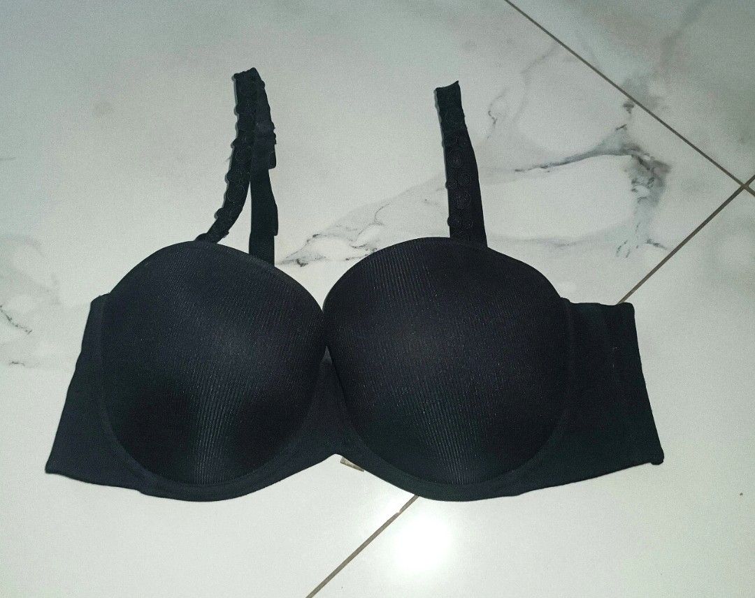 Altra biancheria intima: PRIMA DONNA TWIST Bügel-BH  75 D  – Usato da Liestal venduto da Mas-Y-Mas