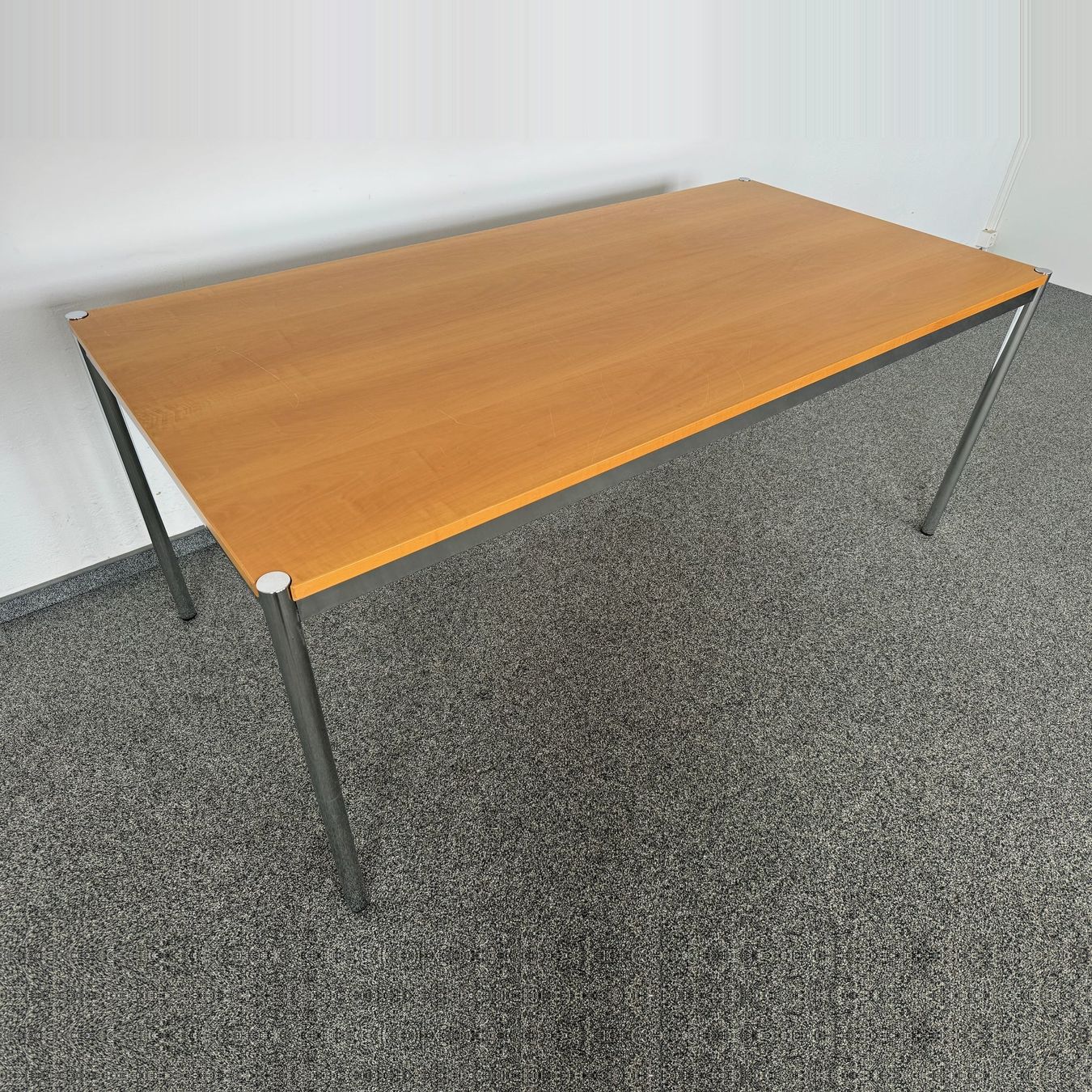 Scrivanie: Ergodata Multi Desk Rondo Schreibtisch – Usato da Schönenwerd venduto da mcofficeshop 1