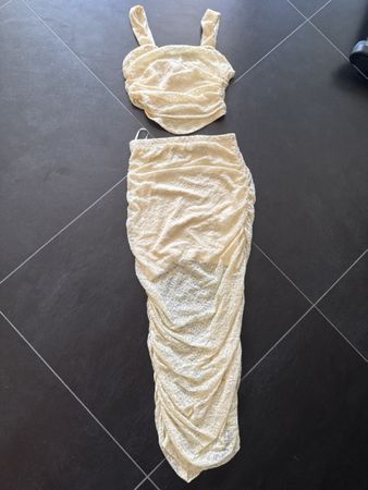 2 Teiler Set helles Gelb Spitze Grösse 34 guter Zustand