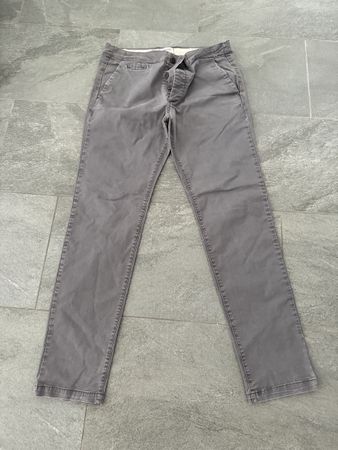 Graue Stoffhose Grösse 32/32 