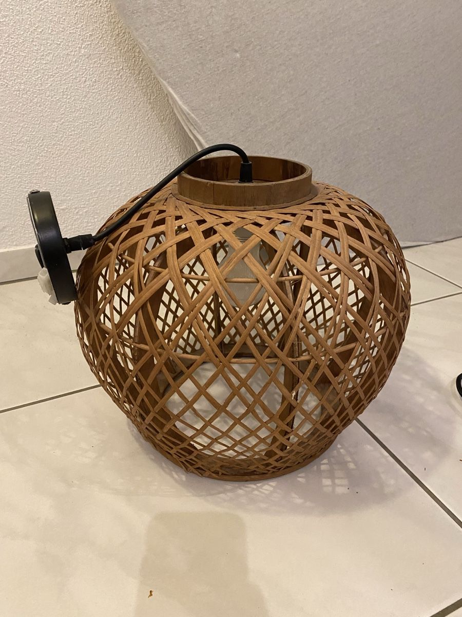 Lustres & lampes de plafonds: Hängelampe mit Leuchtmittel – D'occasion à Kriens par deb_8tfm