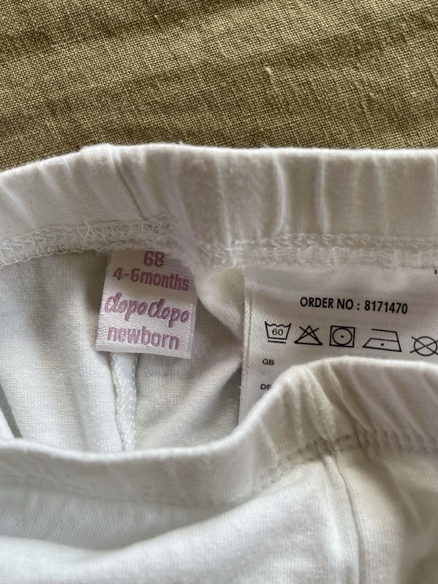 Pantaloni: Mädchen Sommer Radlerhose, Gr. 68 – Usato da Hirzel venduto da carta9 1