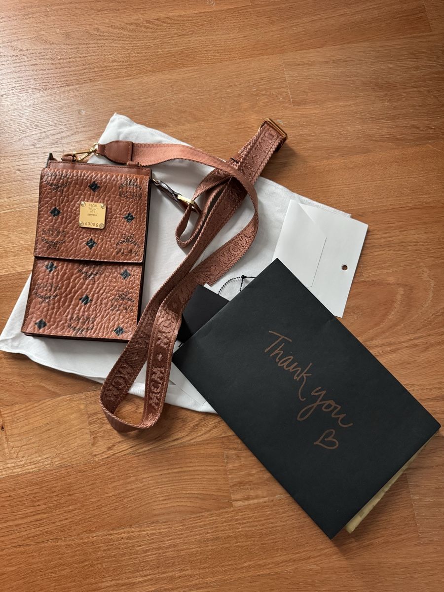 Mcm Borse: MCM Crossbody Handytasche – Nuovo (secondo la descrizione) da Zürich venduto da Nihad09