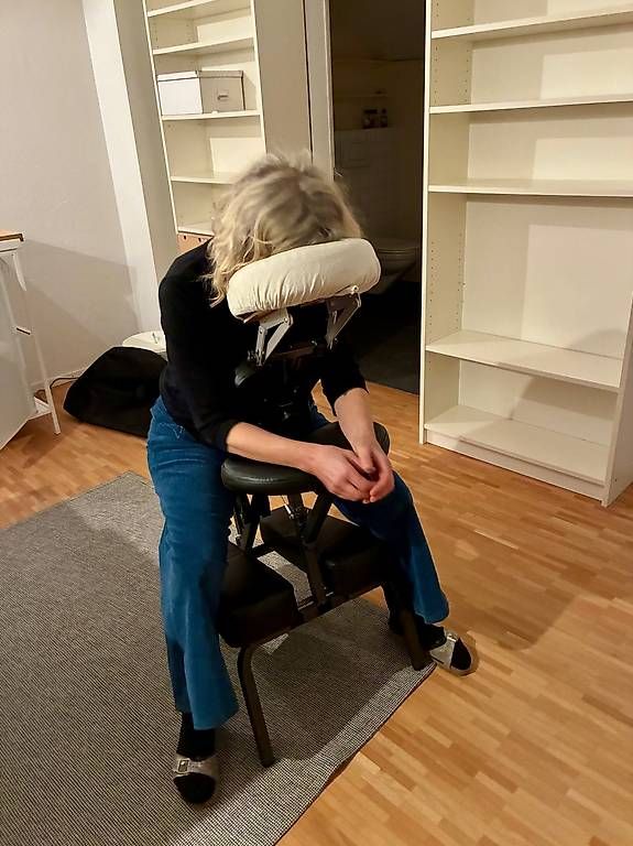 Massagegeräte: Tragbarer Massage-Sitzstuhl  – Gebraucht aus Bern von Pepita1959 1