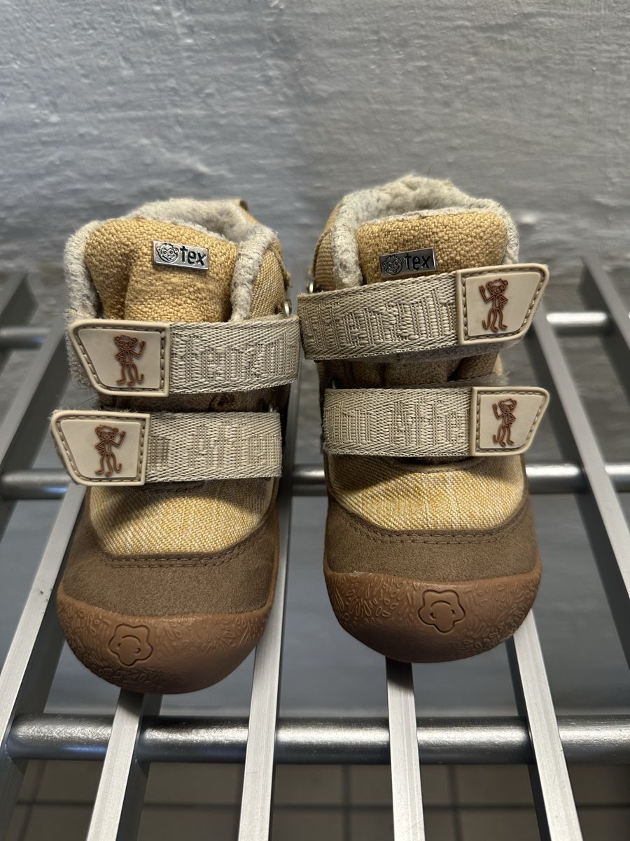 Affenzahn Scarpe da uomo: Affenzahn wasserdichte KinderSchuhe Grösse 22 – Usato da Zürich venduto da Rania68