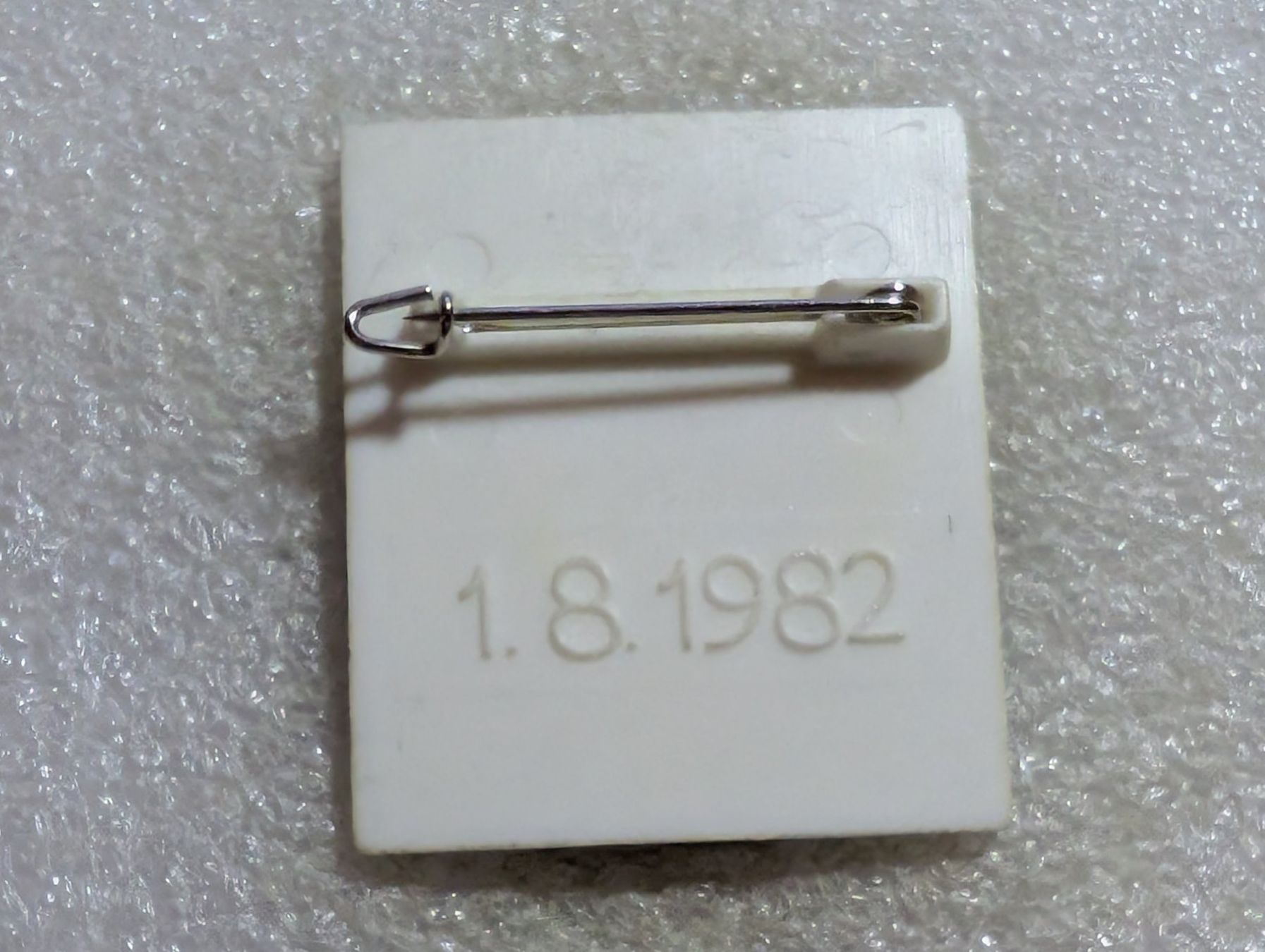 Plaketten & Abzeichen: Ansteckpin 150: – Gebraucht aus Oppligen von Pin-Fall-Shop 1