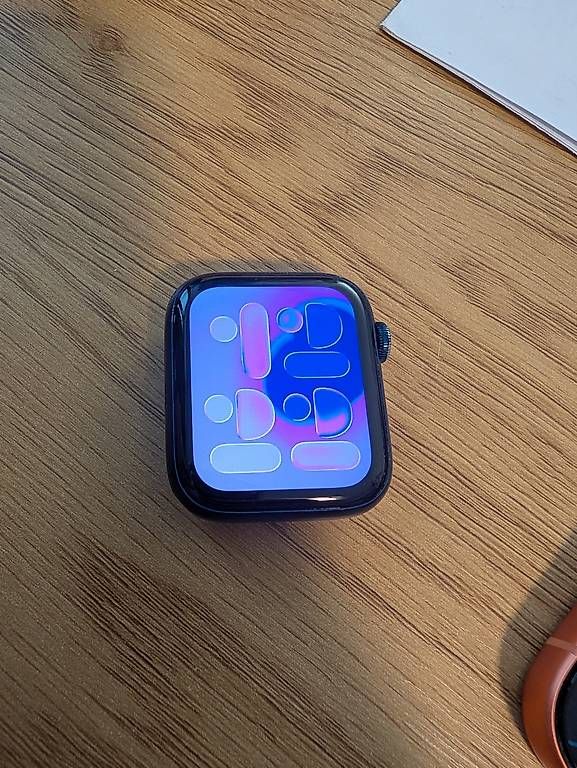 Apple Smartwatch: Apple Watch Series 6 GPS und Cellular – Usato da Winterthur venduto da up. 4