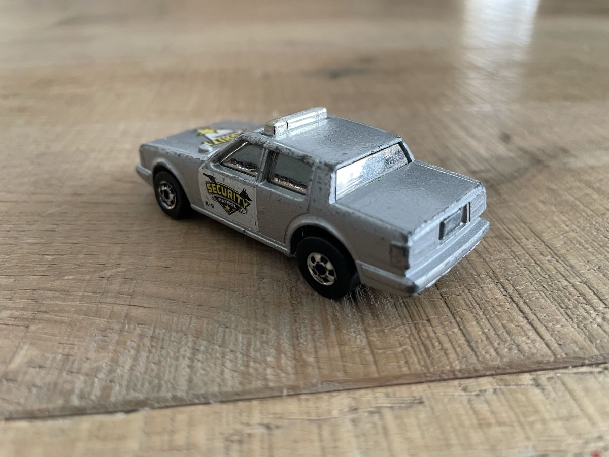 Hot Wheels Modellini d'auto: Hot Wheels Security Patrol Limousine Flipcar – Usato da Frauenfeld venduto da Challenger77 1