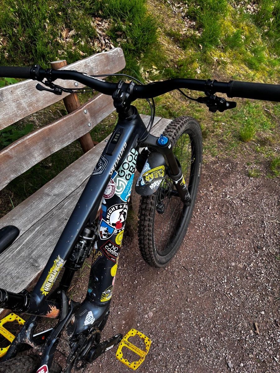 Specialized Vélos: Specialized LEVO SL 2 Comp Alloy S3 – D'occasion à Breil/Brigels par die_86bb 4