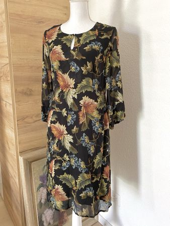 Wunderschönes Kleid von NILE, Gr XS. Neu. Midi Kleid Viskose