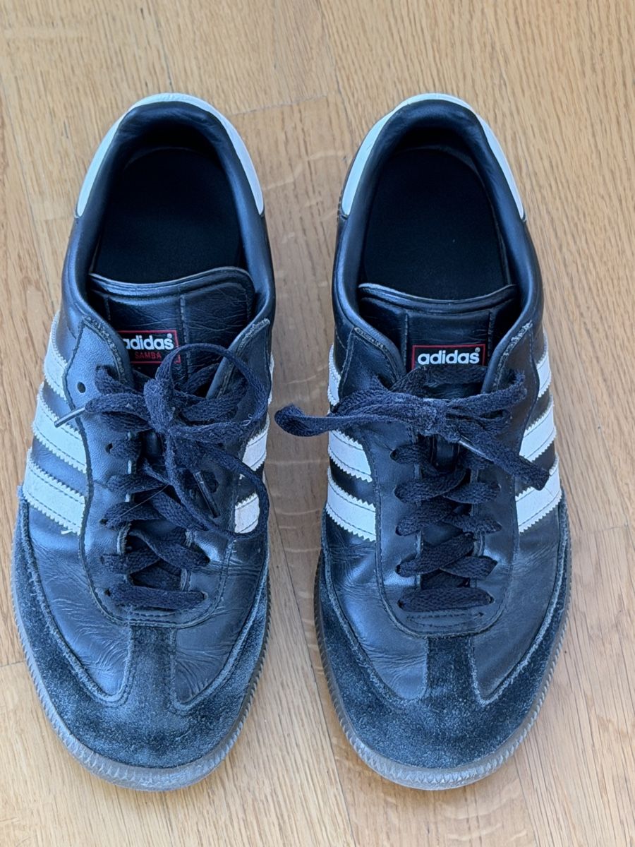 Adidas Herrenschuhe: Adidas Samba, Grösse 41 1/3, guter Zustand, Schwarz-Weiss – Gebraucht aus Kreuzlingen von Littelmisssunshine